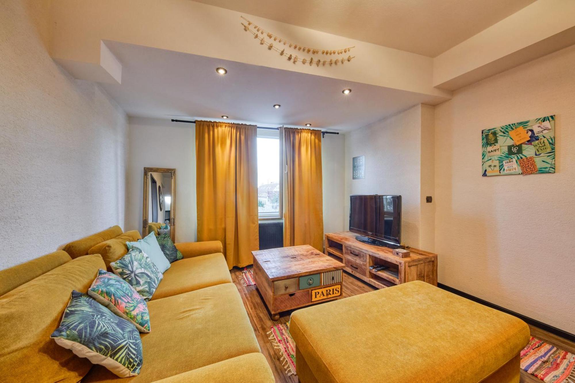 Mahalo Apartment ブラチスラヴァ エクステリア 写真